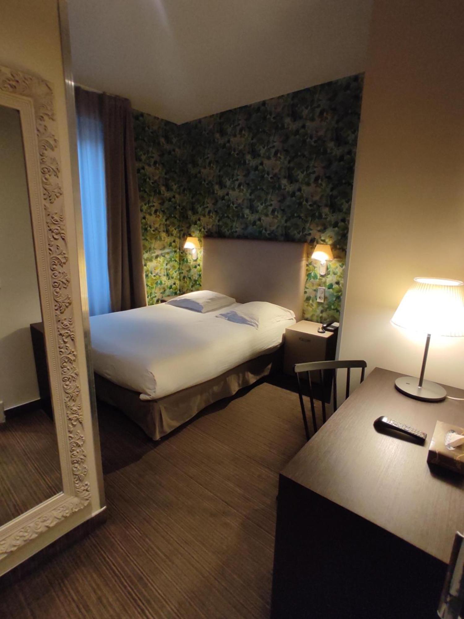 De Paris 3*