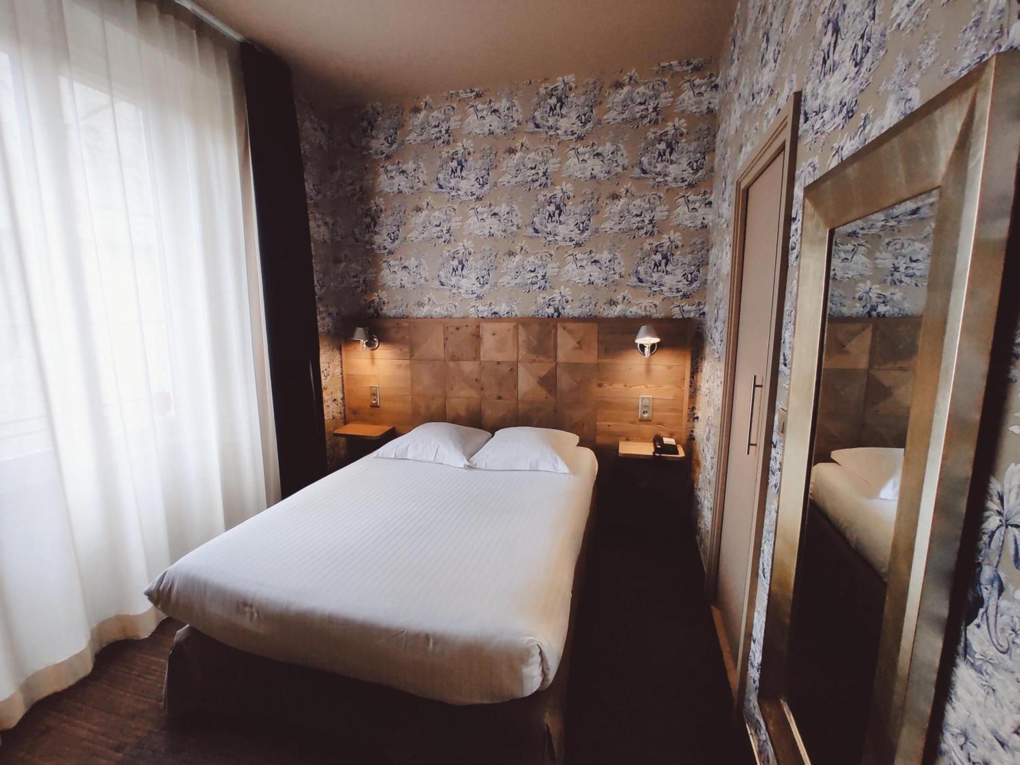 De Paris 3*