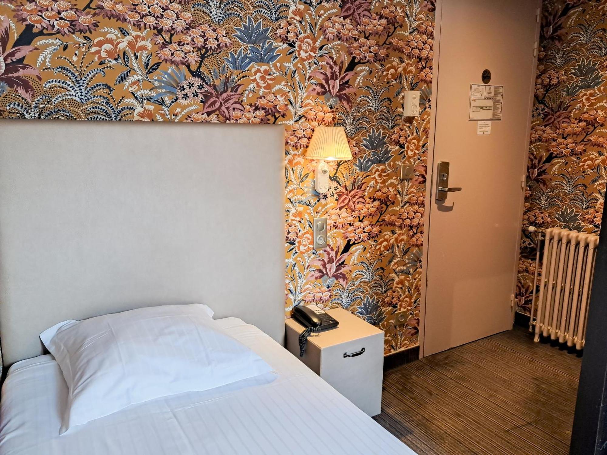 De Paris Hotel 3*