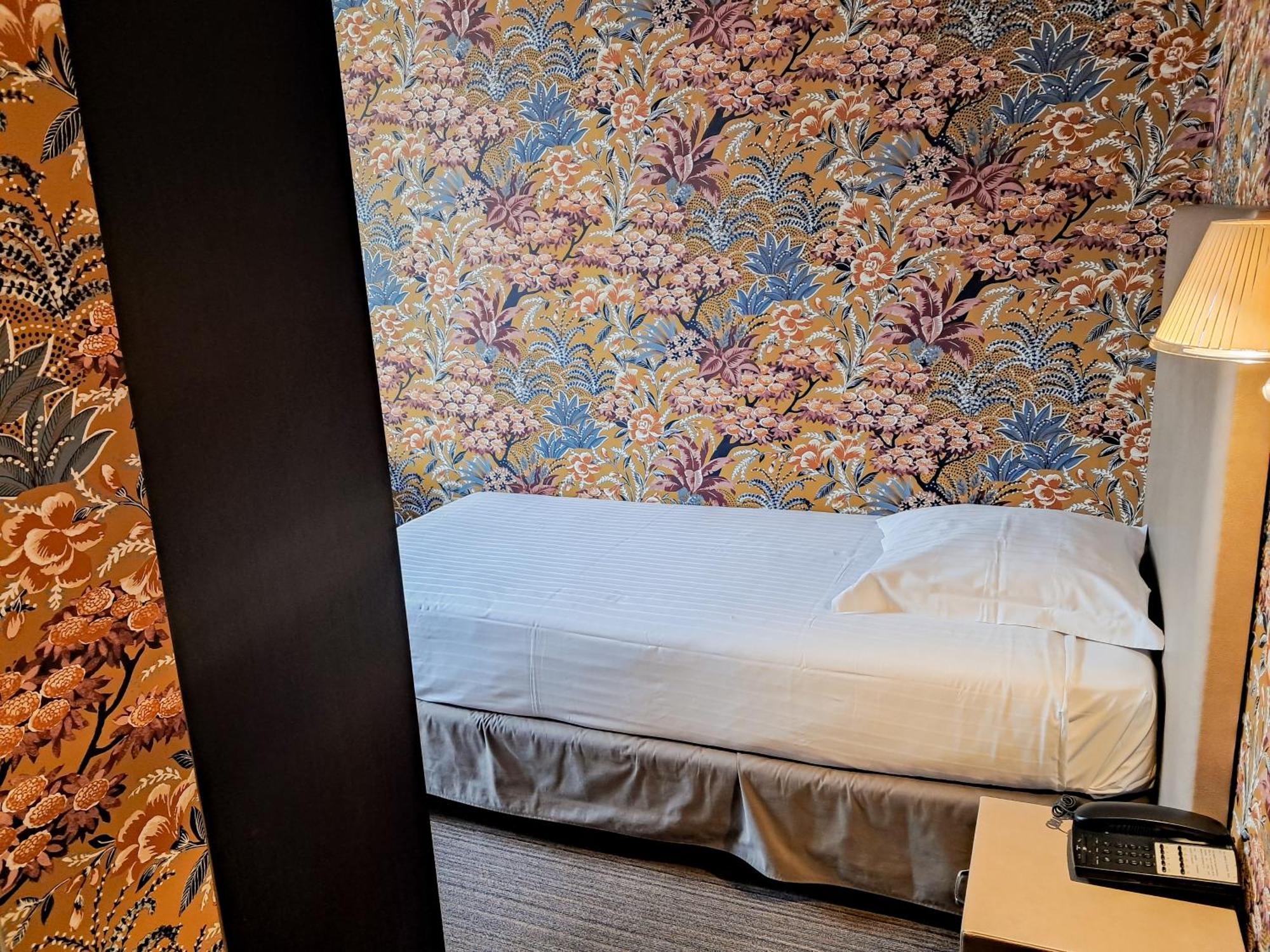 Hotel De Paris 3*